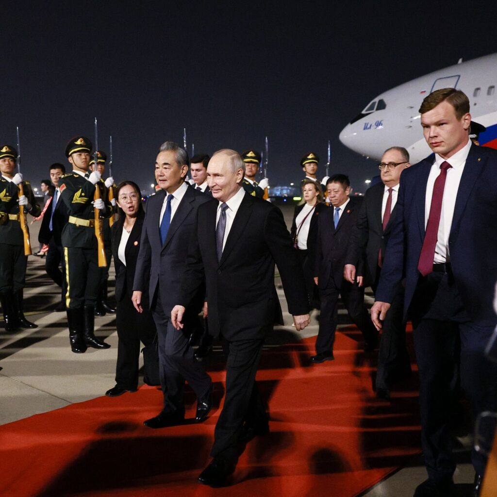 As a Weakened Putin Follows Trump to Beijing, Iran War Offers an Opening