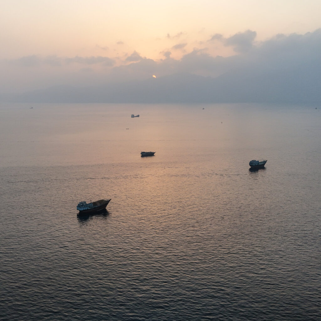 Shippers Face Deepening Dilemma as U.S. and Iran Vie for Control of the Strait